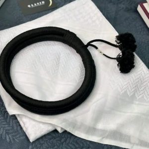 চাক্কি সম্পূর্ণ কালো